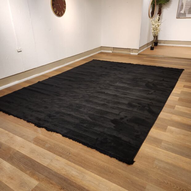 שטיח דומיניק שחור